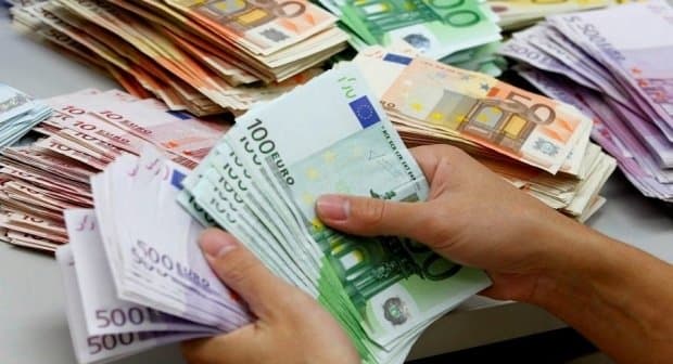 تحويلات المغاربة المقيمين بالخارج تتخطى 47 مليار درهم في النصف الأول من سنة 2022