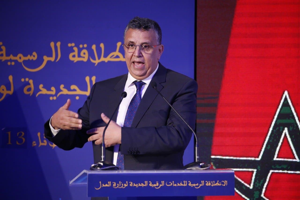 بحضور رئيس الحكومة.. وزير العدل يطلق حزمة من الخدمات الرقمية - فيديو
