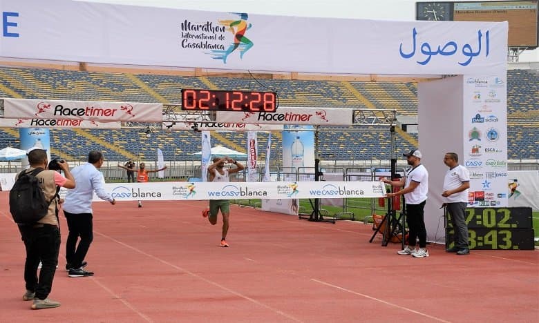 الدورة الثالثة عشر للماراطون الدولي للدار البيضاء.. العداء المغربي سمير جوهر يحرز اللقب