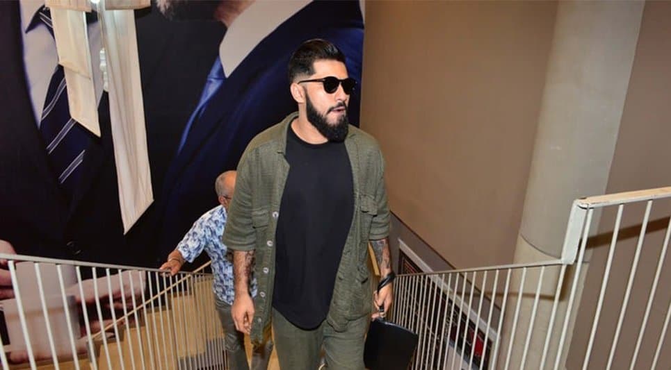 الحكم على الرابور طه فحصي الملقب بـ “طوطو” بـ 8 أشهر حبسا موقوفة التنفيذ وغرامة مالية
