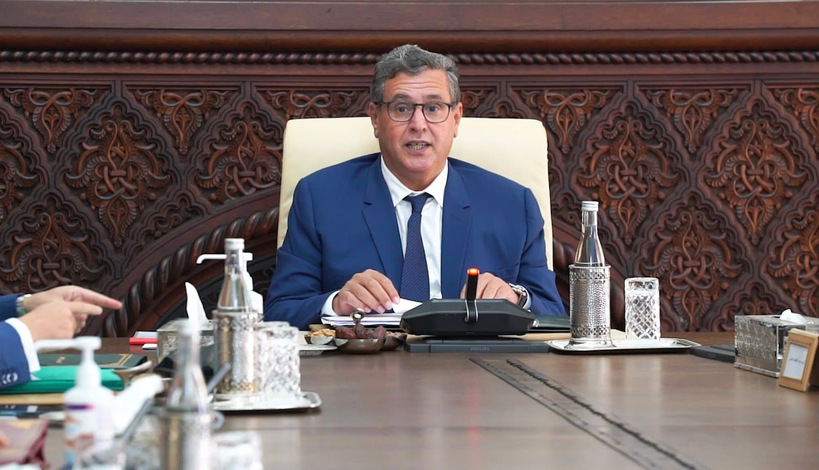 أخنوش يهنئ الملك بمناسبة السنة الجديدة