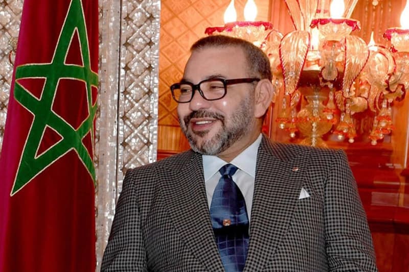 جلالة الملك يوجه رسالة بمناسبة تسليم جائزة التميز لسنة 2022 من الاتحاد الإفريقي لكرة القدم
