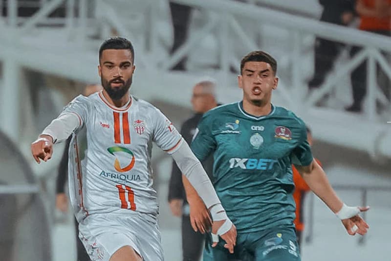 مباراة الحسنية والرجاء بدون جمهور