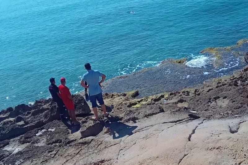 جماعة بني شيكر … الأمواج تلفظ جثة شاب بعد إختفائه
