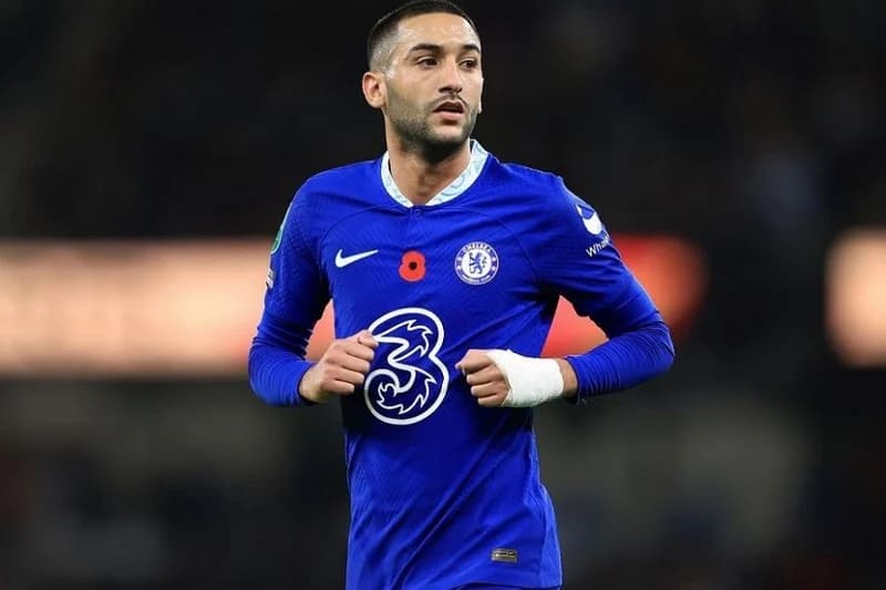 زياش يقترب من مجاورة النجم كريستيانو