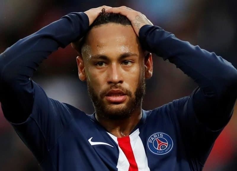 انقلاب برازيلي على نيمار بسبب صفقته مع الهلال السعودي