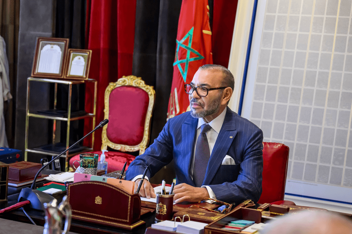 جلالة الملك محمد السادس يطالب المجتمع الدولي باتخاذ قرار ملزم لوقف إطلاق النار في غزة.