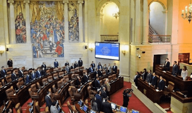 السيناتور الكولومبي خيرمان بلانكو: الحكومة الحالية « تعرض للخطر » العلاقات مع المغرب.