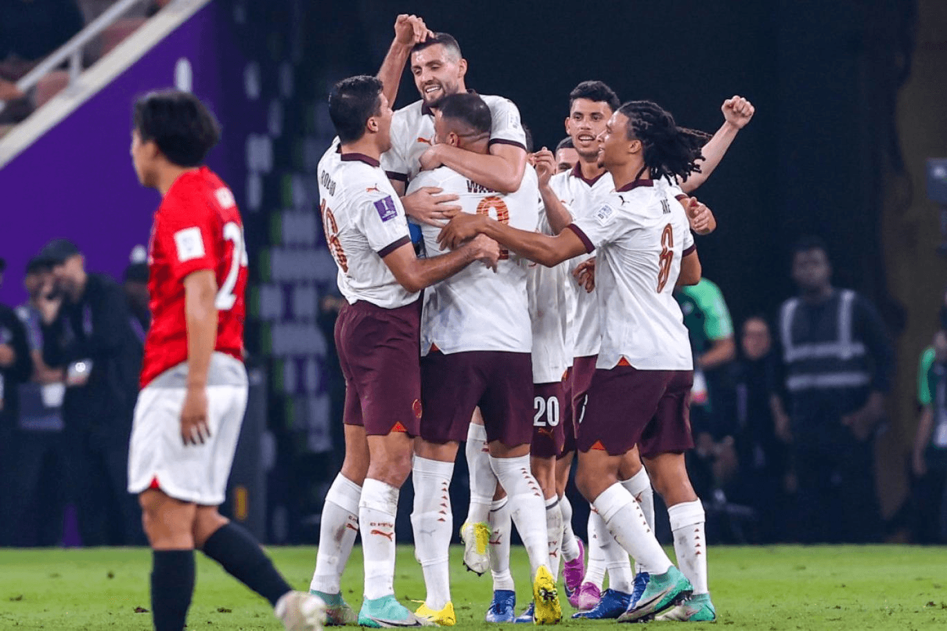 تأهل مانشستر سيتي إلى نهائي كأس العالم للأندية.