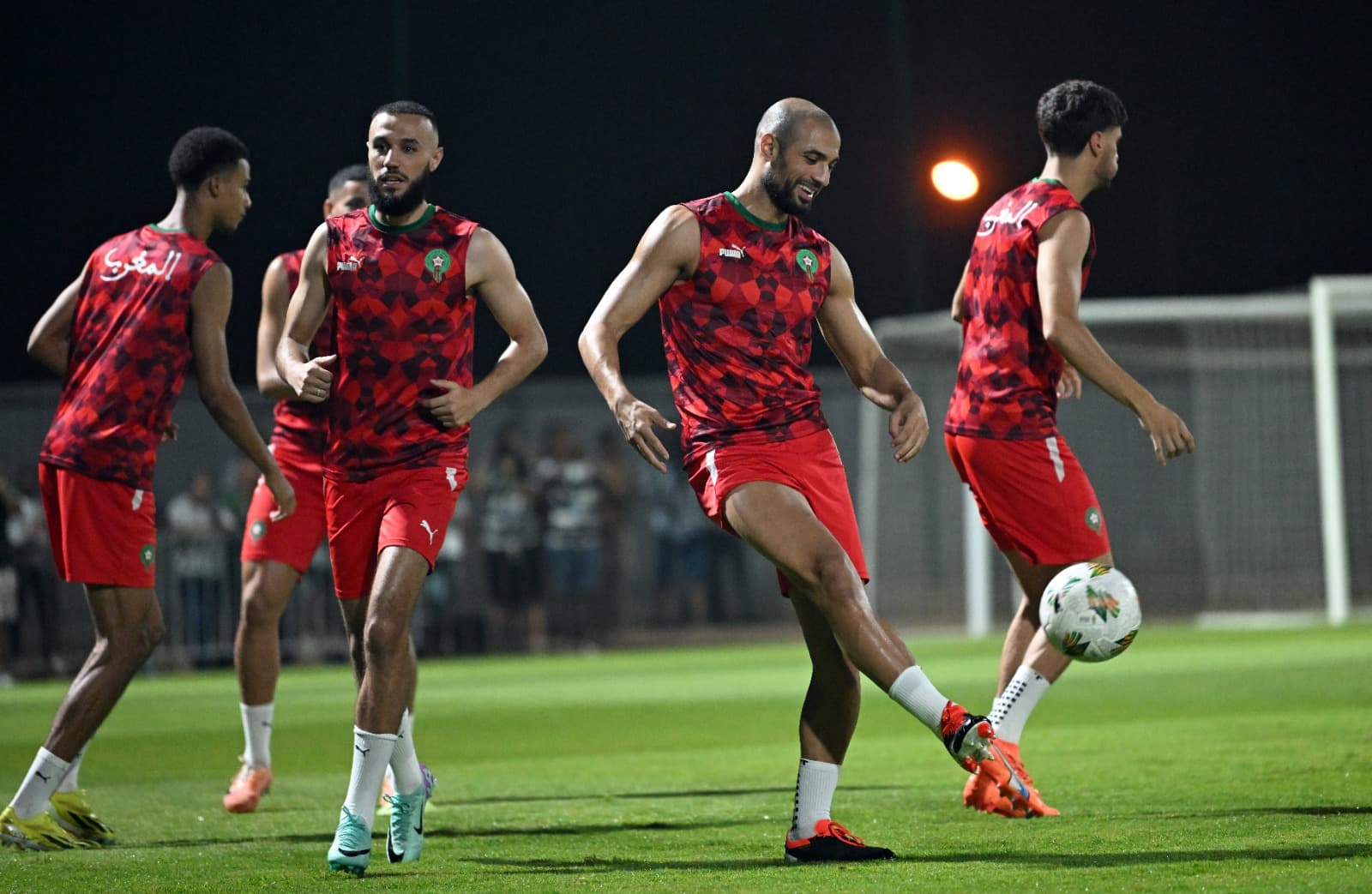 المنتخب الوطني يجري الحصة التدريبية الأخيرة قبل مواجهة جنوب أفريقيا