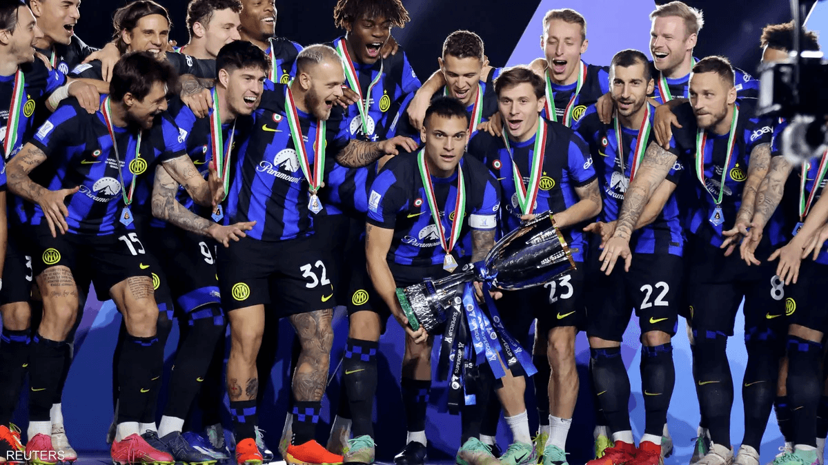 مارتينيز يقود إنتر ميلان للتتويج بكأس السوبر  الإيطالية.     