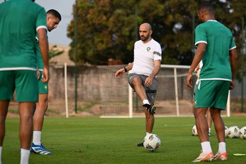 الركراكي يوضح.. "حركة أوناحي " لا تعني منتخب مصر.