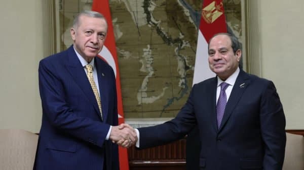 أردوغان يزور مصر لأول مرة منذ تولي السيسي الحكم.