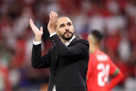الركراكي في أول جولة أوروبية بعد الكان.