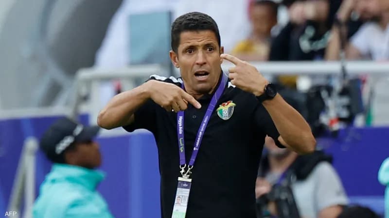 عموتة يناقش الرحيل عن المنتخب الأردني