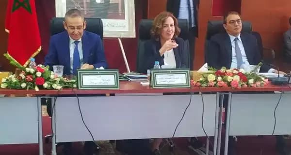 قطاع السياحة 2026 : توقيع عقد التنزيل الجهوي لخارطة الطريق الإستراتيجية .