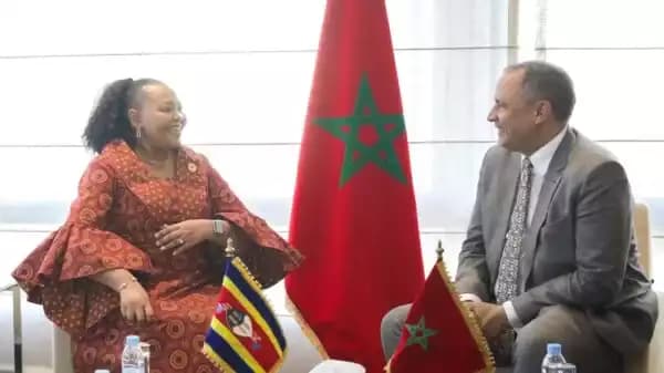 رياض مزور يجري مباحثات مع وزيرة الشؤون الخارجية لمملكة إسواتيني.