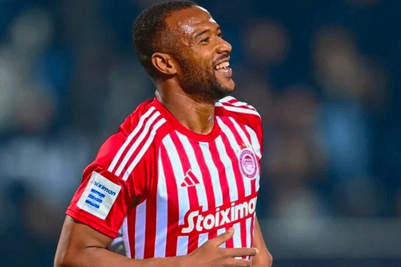 اللاعب المغربي أيوب الكعبي ثاني أفضل هداف في اليونان