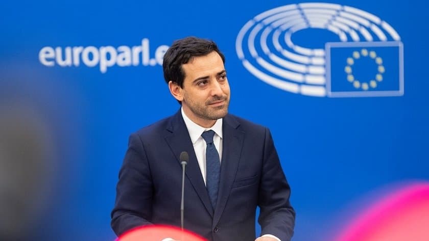 فرنسا: زيارة مرتقبة لوزير الخارجية الفرنسي إلى المغرب
