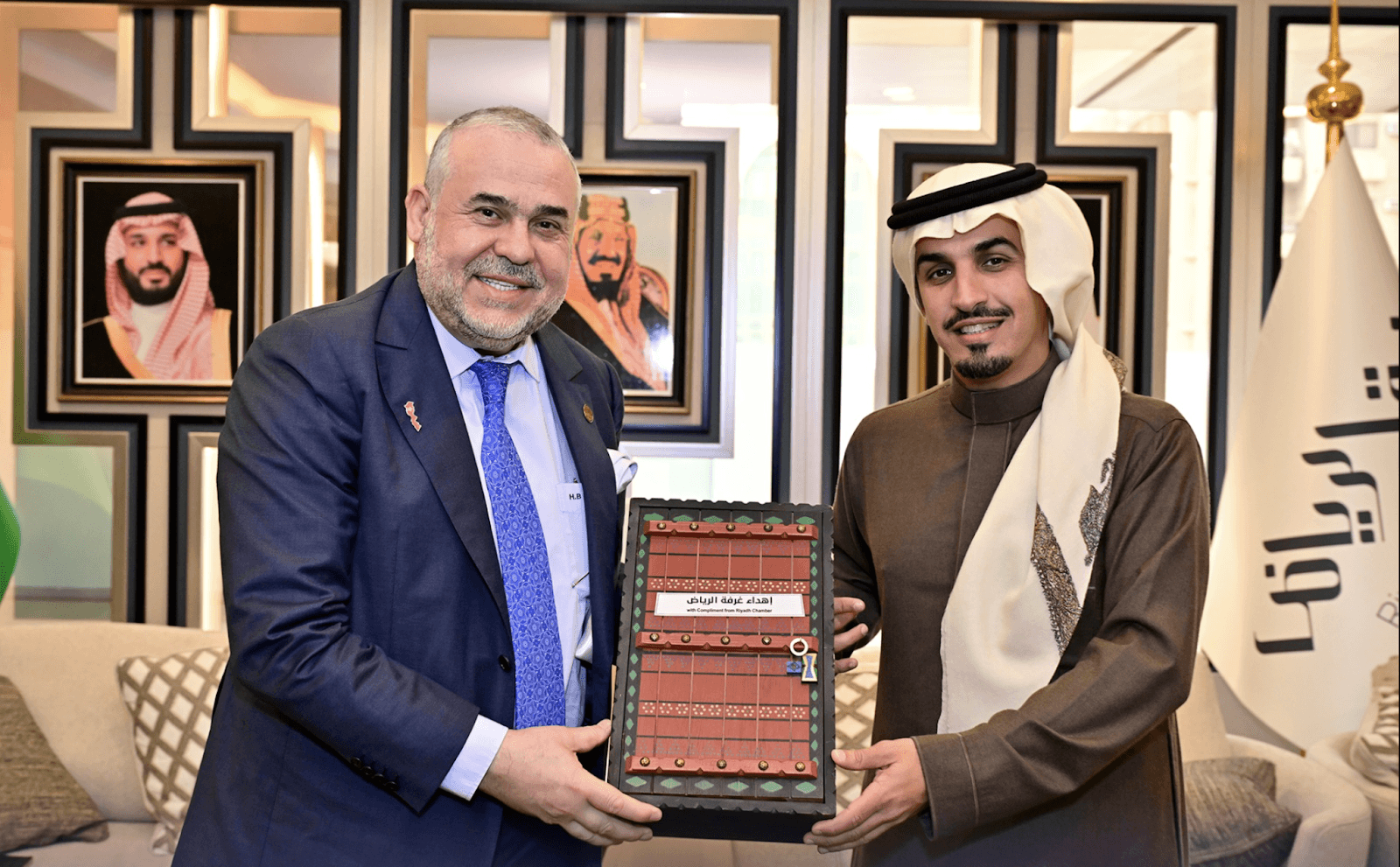 توقيع اتفاقية تعاون بين غرفة التجارة للدار البيضاء وغرفة الرياض واتحاد الغرف السعودية.