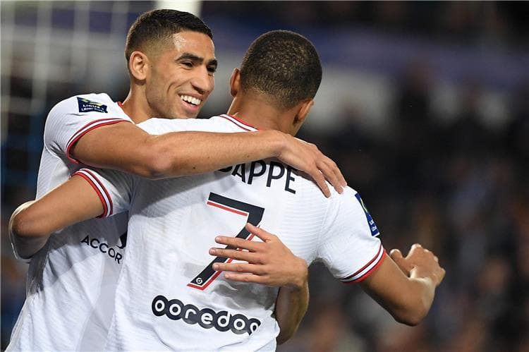 مبابي يطلب من إدارة ريال مدريد التعاقد مع أشرف حكيمي.