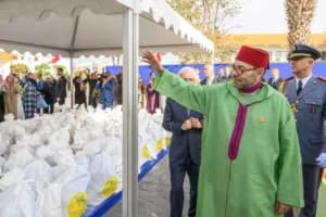 جلالة الملك يعطي انطلاقة العملية الوطنية “رمضان 1445” لفائدة مليون أسرة