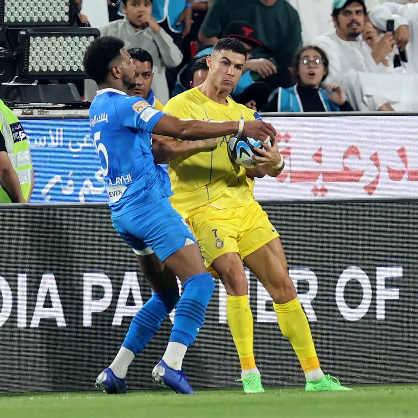 مدرب النصر: طرد رونالدو أمام الهلال كان « مسرحية » بطلها لاعب الهلال البليهي