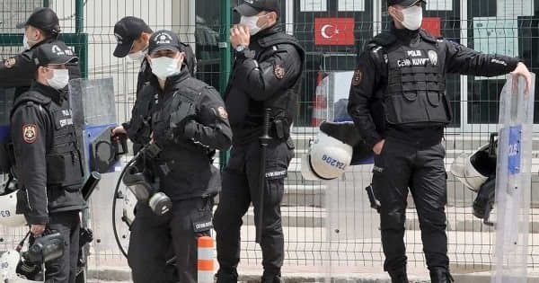 تركيا تعتقل 41 شخصًا بشبهة الانتماء لتنظيم داعش