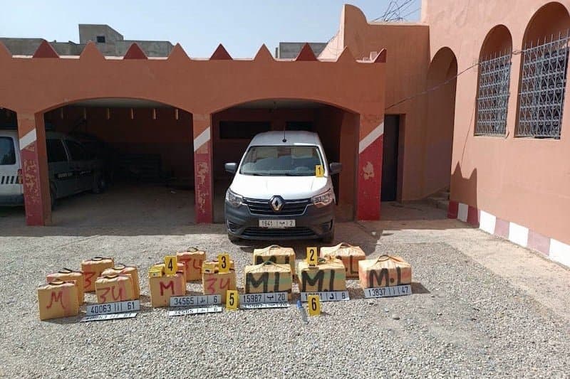 درك الريش يعترض شحنة من الشيرا