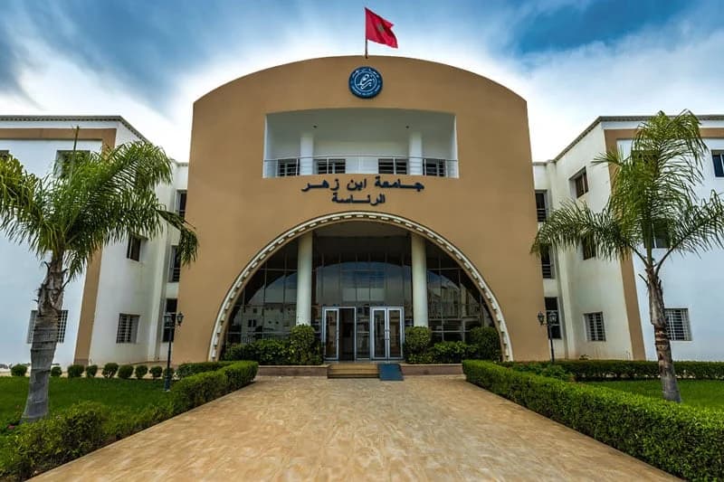 التبليغ عن « تزوير شواهد جامعية » بأكادير يدفع الشرطة القضائية إلى التحقيق