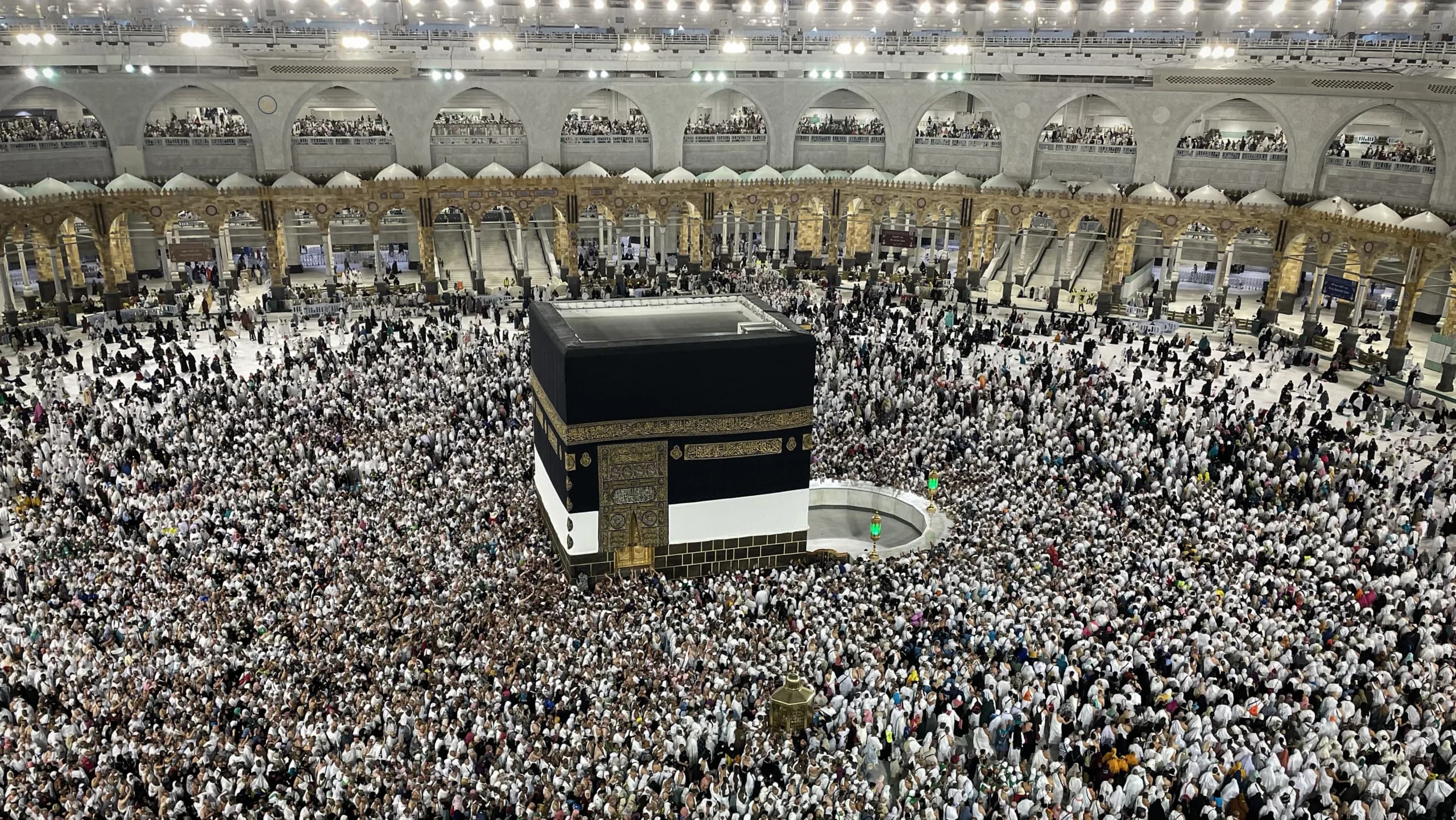 عدد الحجاج الذين وصلوا لأداء مناسك الحج يبلغ مليون و 200 ألف حاج حتى الآن