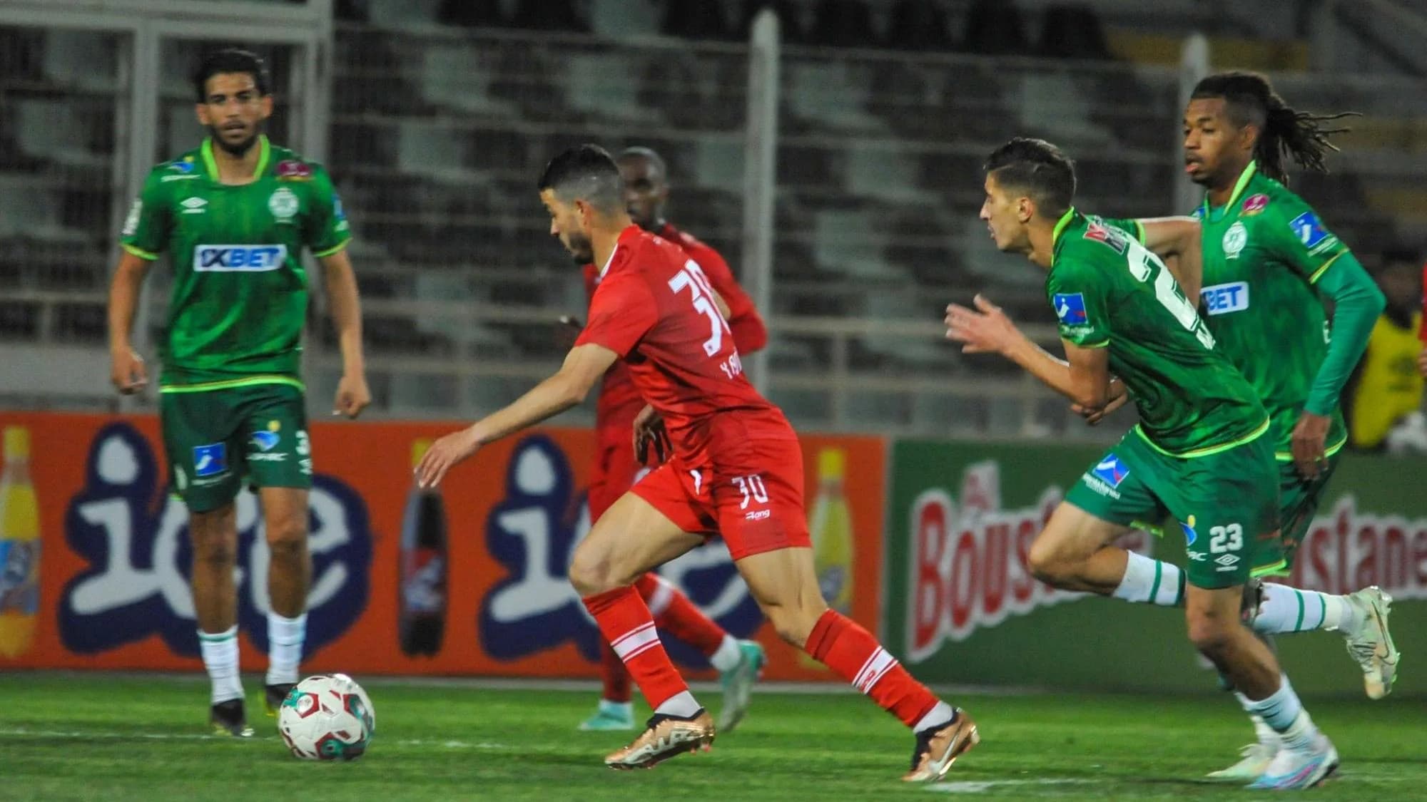 الرجاء الرياضي يتأهل لنهائي كأس العرش بعد فوزه على مولودية وجدة (4-3)
