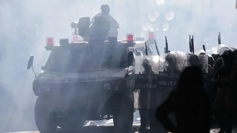 اعتقال قائد الجيش البوليفي بعد « محاولة انقلاب » وصفت بـ « الفاشلة »