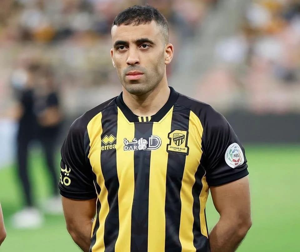 نادي دبي يتراجع عن التعاقد مع عبد الرزاق حمد الله