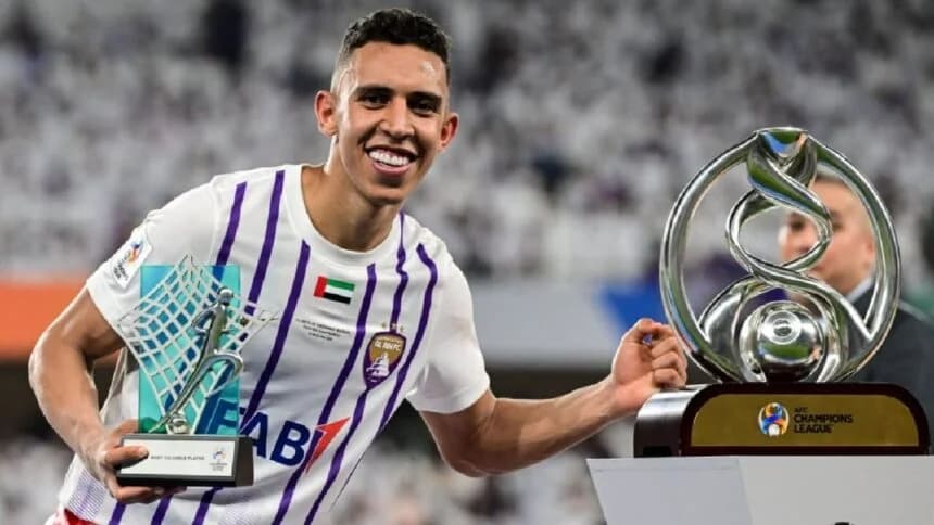 اتحاد جدة يقدم عرضا رسميا للتعاقد مع سفيان رحيمي