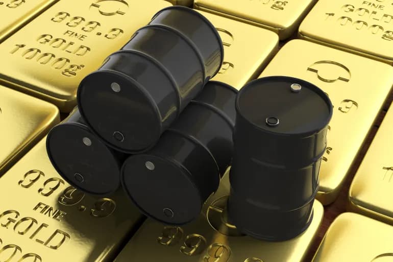 النفط يرتفع مدعوما بالتوقعات والذهب يعزز بتراجع عائد السندات الأميركية