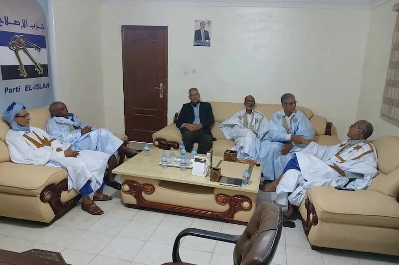 "الأحزاب القوية" في موريتانيا ترفض لقاء مبعوث لزعيم الانفصاليين في تندوف