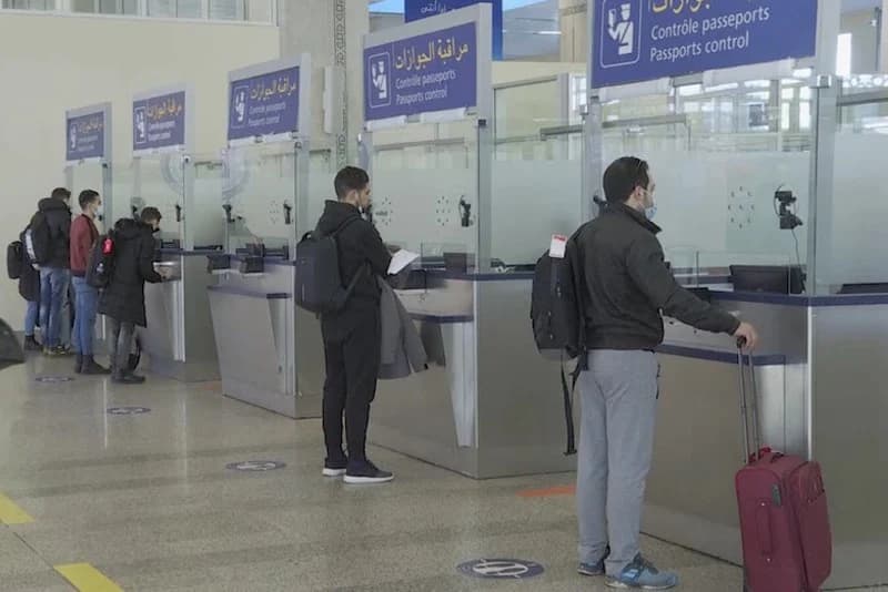 "فيزا" الطلبة المغاربة بفرنسا تثير جدل استقطاب الكفاءات.. وقنصلية باريس توضح
