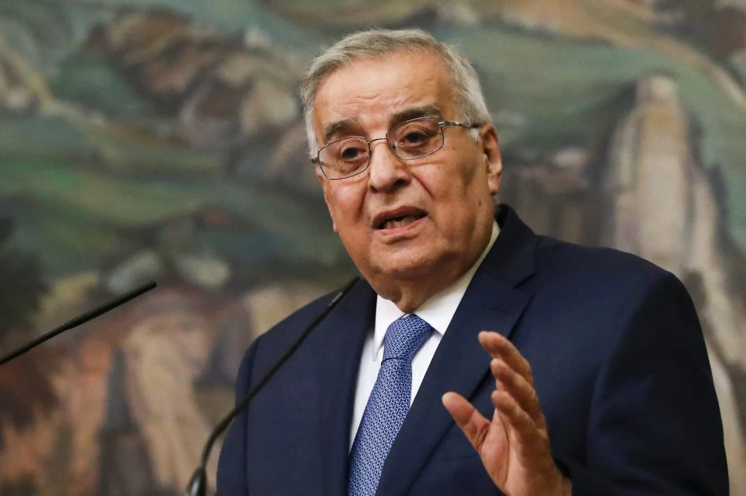 وزير الخارجية اللبناني يؤكد أواصر الأخوة التاريخية مع المغرب ويدعم سيادة المملكة