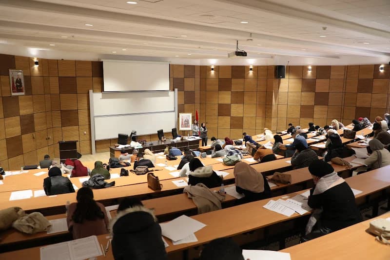 طلبة مغاربة يشتكون غياب صرف المنح مع اقتراب نهاية الموسم الجامعي