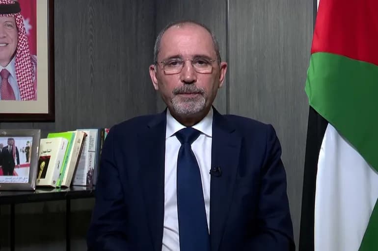 الصفدي من القاهرة: تهجير الفلسطينيين خط أحمر لمصر والأردن