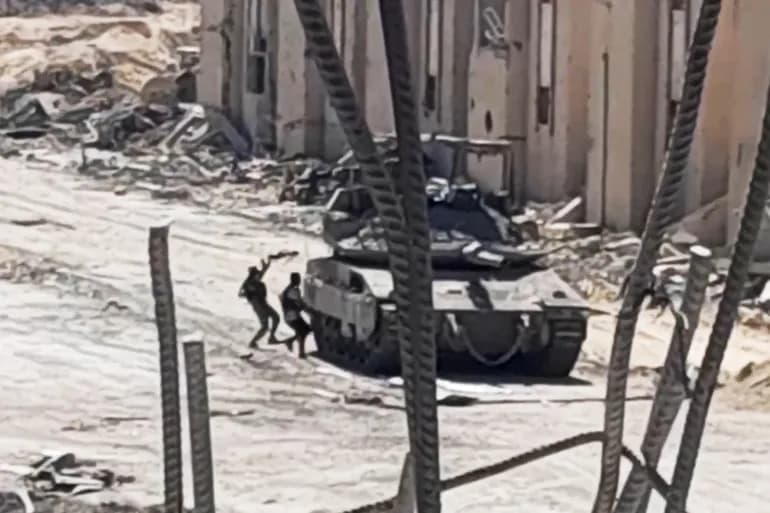 القسام تعلن قتل وإصابة جنود في كمين بغزة والسرايا تفجر 3 آليات عسكرية