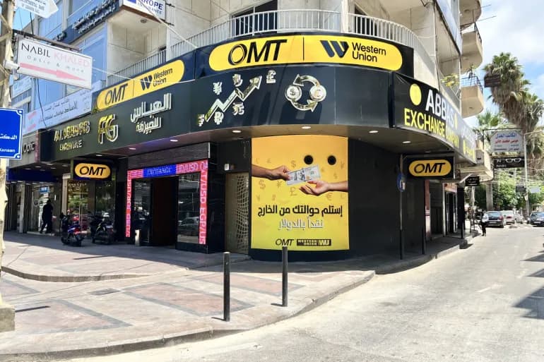 تحويلات المغتربين الداعم الأساسي للأسر اللبنانية في ظل الغلاء