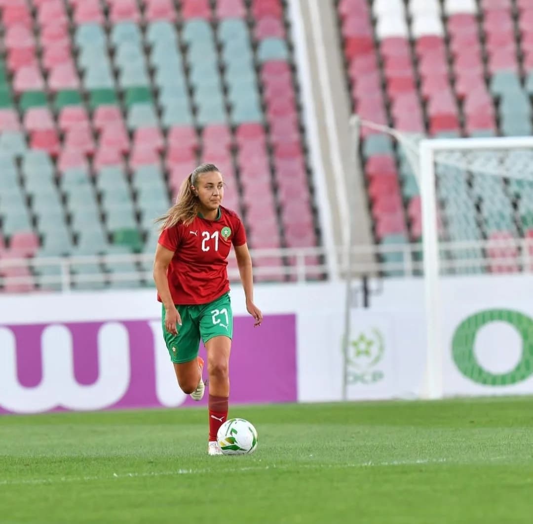 نادي فالنسيا الإسباني يتعاقد مع اللاعبة المغربية ياسمين المرابط حتى 2026