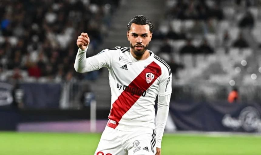 الوداد الرياضي يضم حمزة الساخي