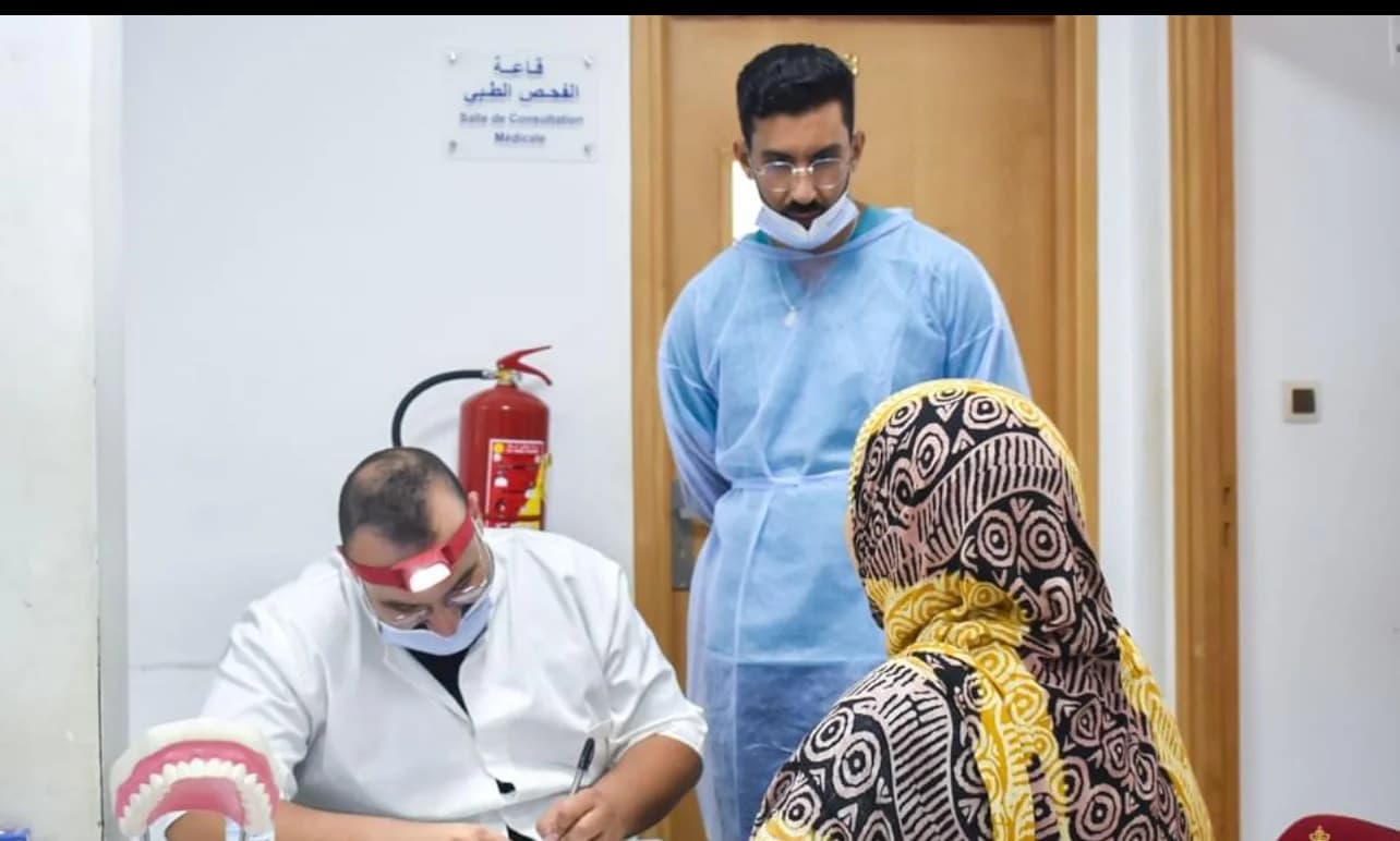 أزيد من 1900 مستفيد من خدمات قافلة طبية متعددة التخصصات في الداخلة وادي الذهب