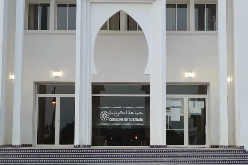رخص البناء تثير الغضب في "كزناية"