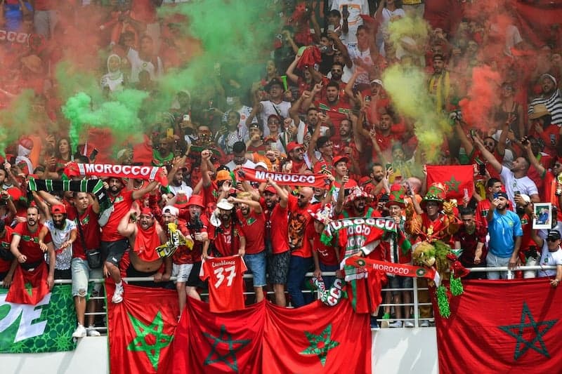 "كاف" يتغنى بملاعب وجماهير المغرب