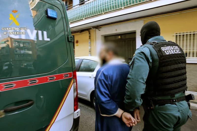 التعاون الأمني المغربي الإسباني يفكك خلية إرهابية تستعين بالذكاء الاصطناعي