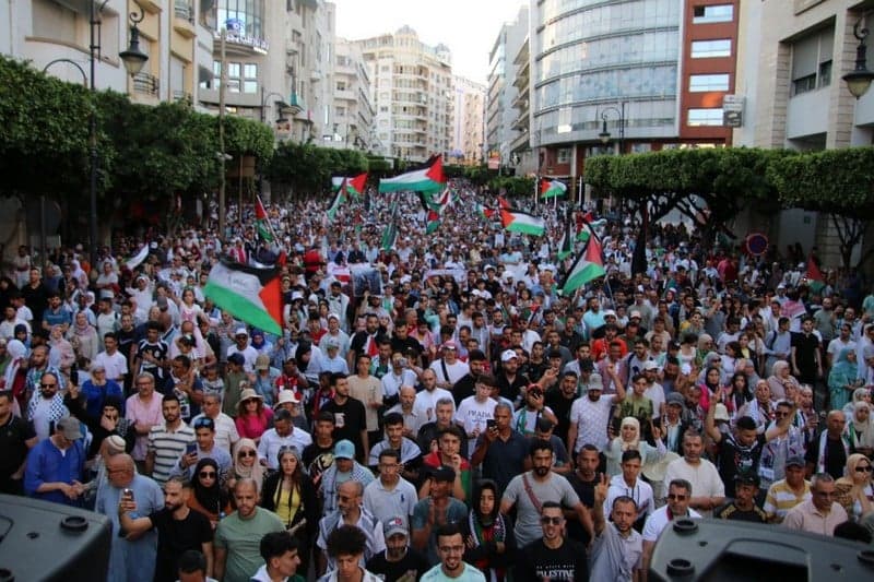 زخم التضامن الشعبي يعيد القضية الفلسطينية إلى صدارة "الوجدان المغربي"